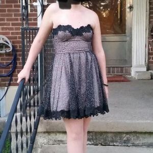 Size 9 homecoming dress worn once excellent